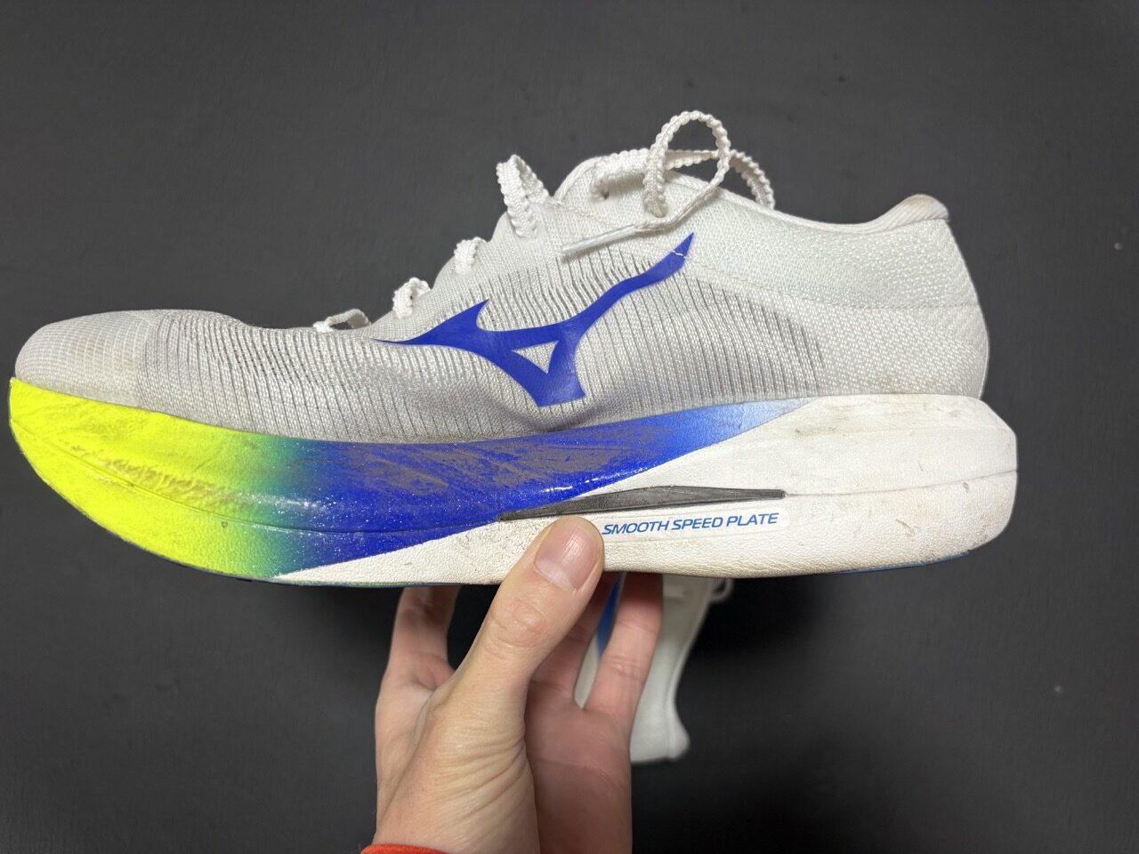 レビュー】ハイパーワープピュアは革命的シューズ - YukiYamada