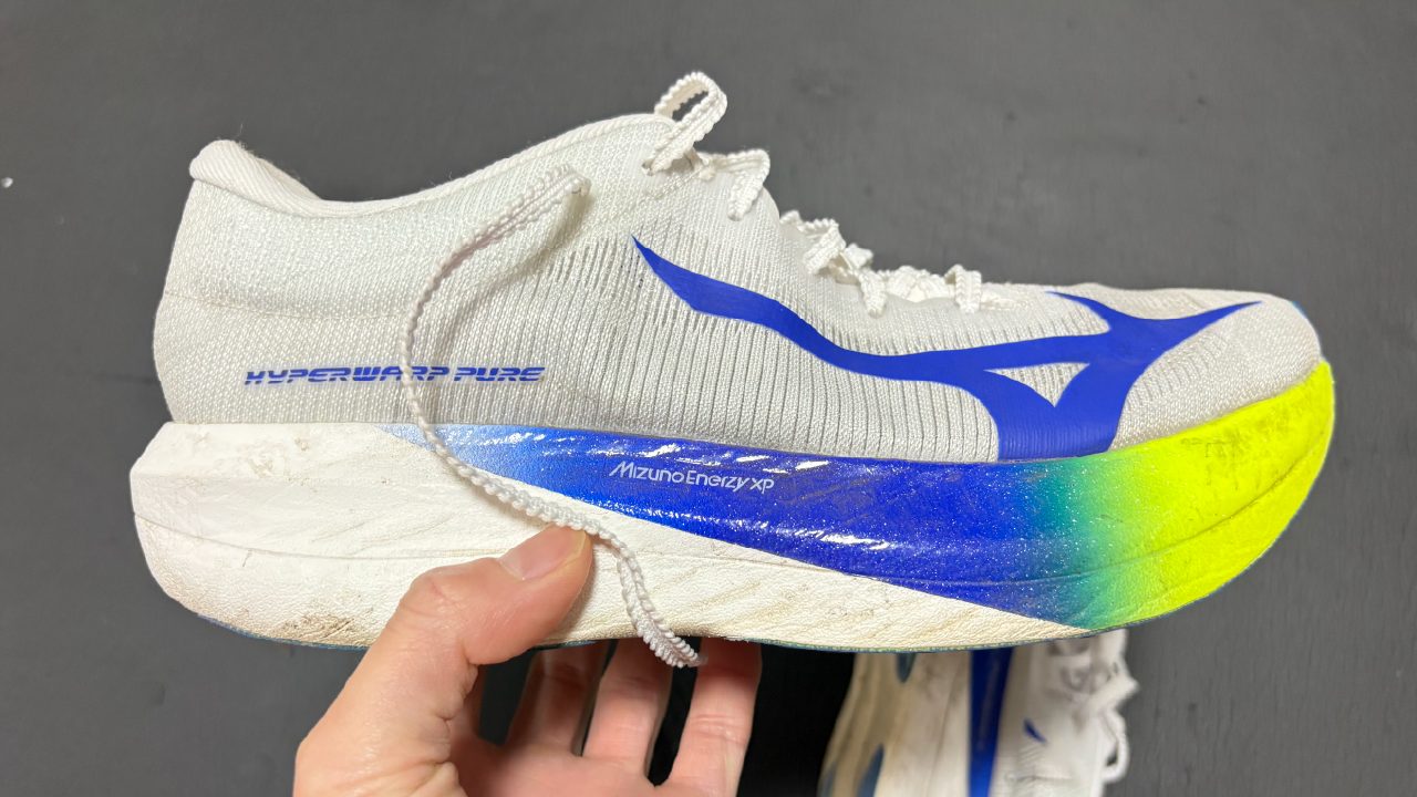 レビュー】ハイパーワープピュアは革命的シューズ - YukiYamada